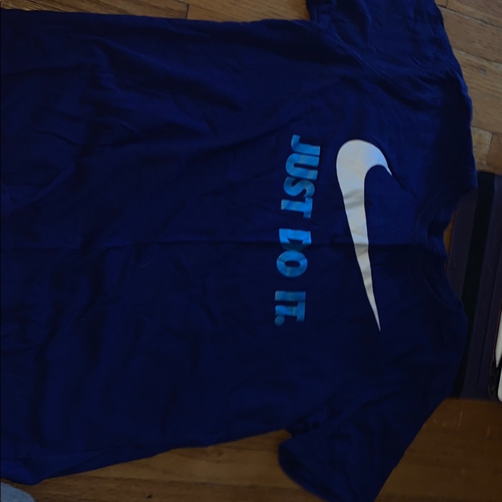 Nike t shirt